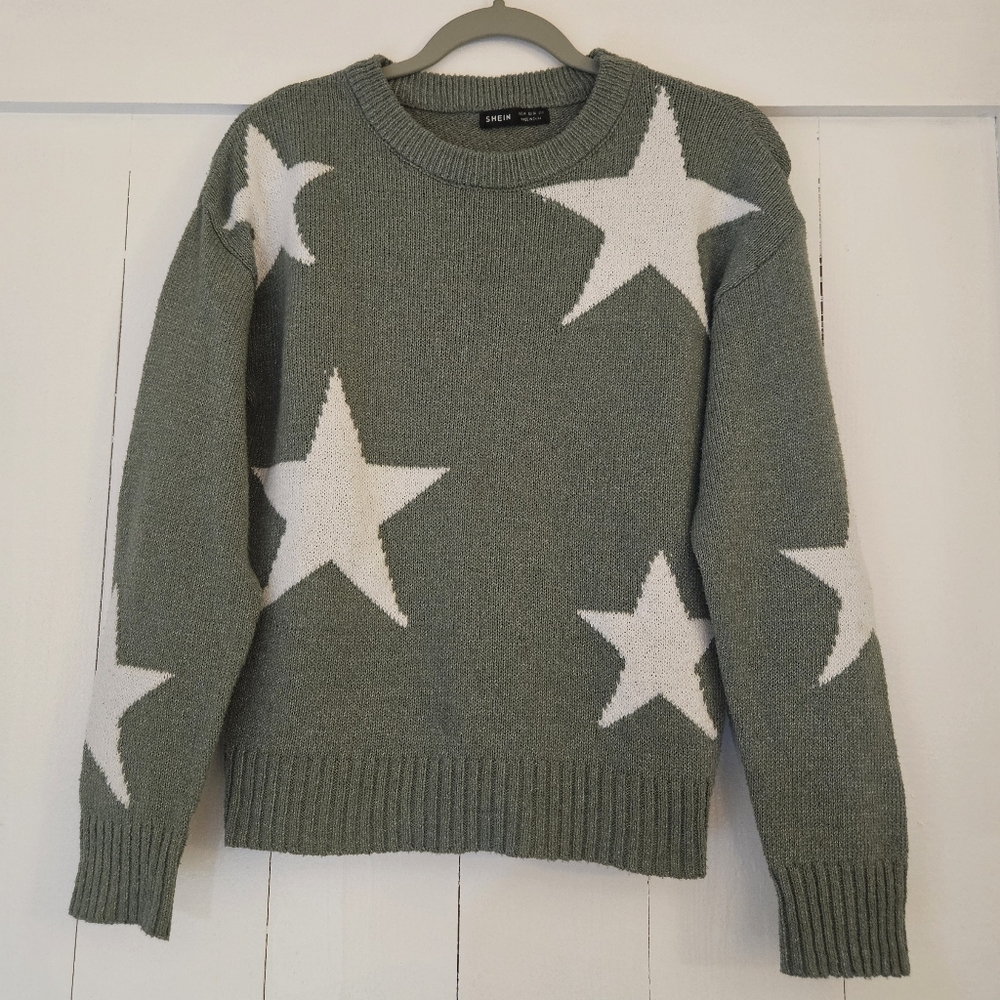 Green Star Pattern Sweater